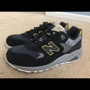 Worn once! New Balance 580
